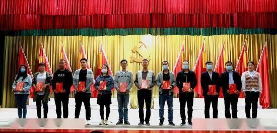 探索为什么有的女生那么白?,发现无限乐趣!